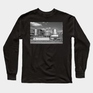 The Famous Woodforde's Brewery in the village of Woodbastwick, Norfolk Long Sleeve T-Shirt